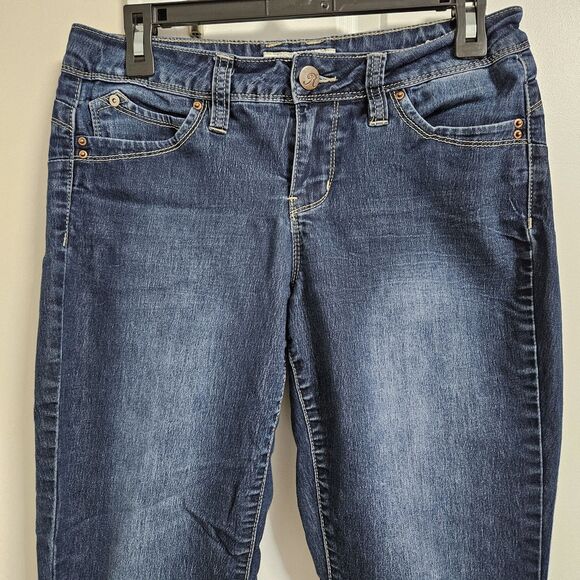 Royalty For Me Cropped Jeans Women's 6 (29x19.5) Blue Denim Mid Rise Cuffed GUC - Picture 5 of 9
